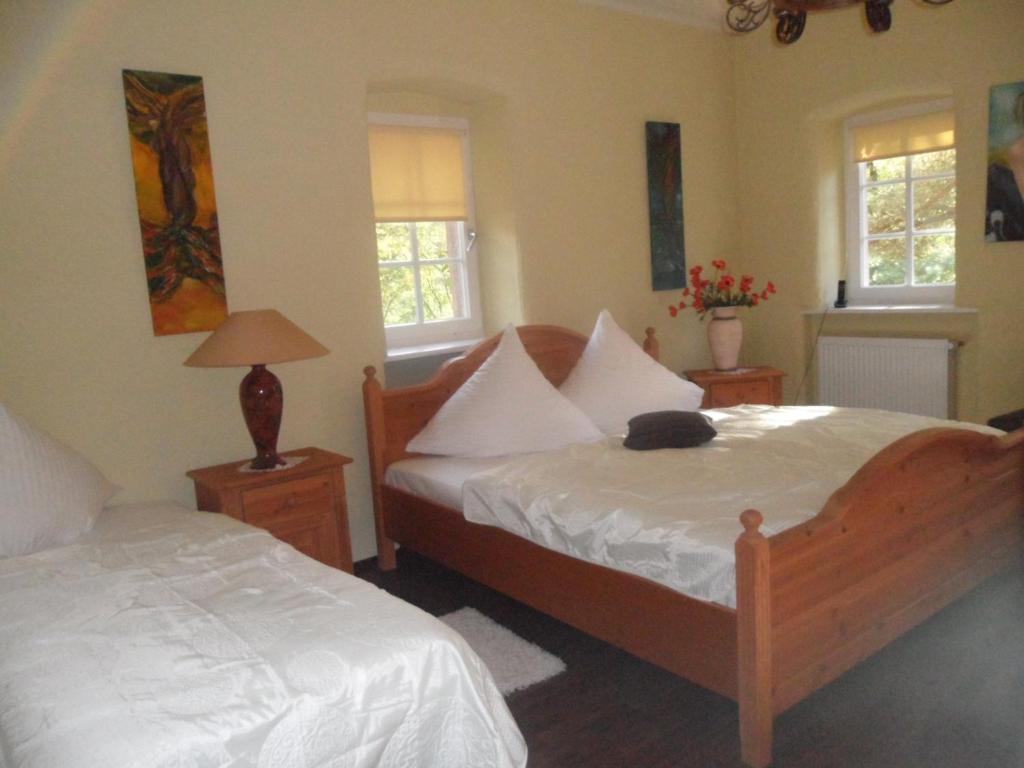 Gutshof Junkerwald Guest House Blieskastel Room photo
