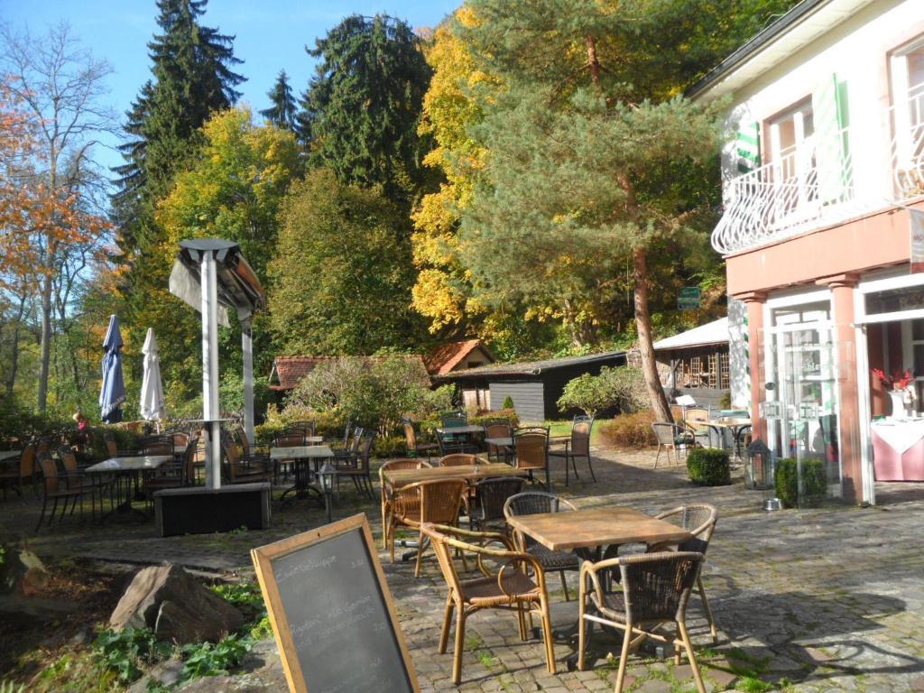 Gutshof Junkerwald Guest House Blieskastel Exterior photo